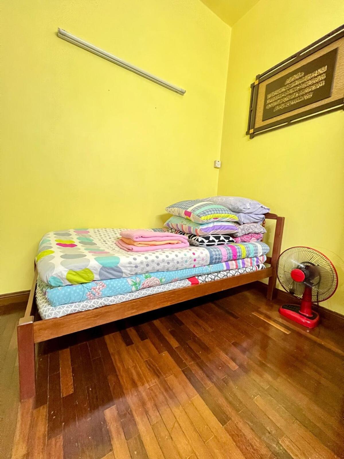 Rini Utama Homestay 스쿠다이 외부 사진